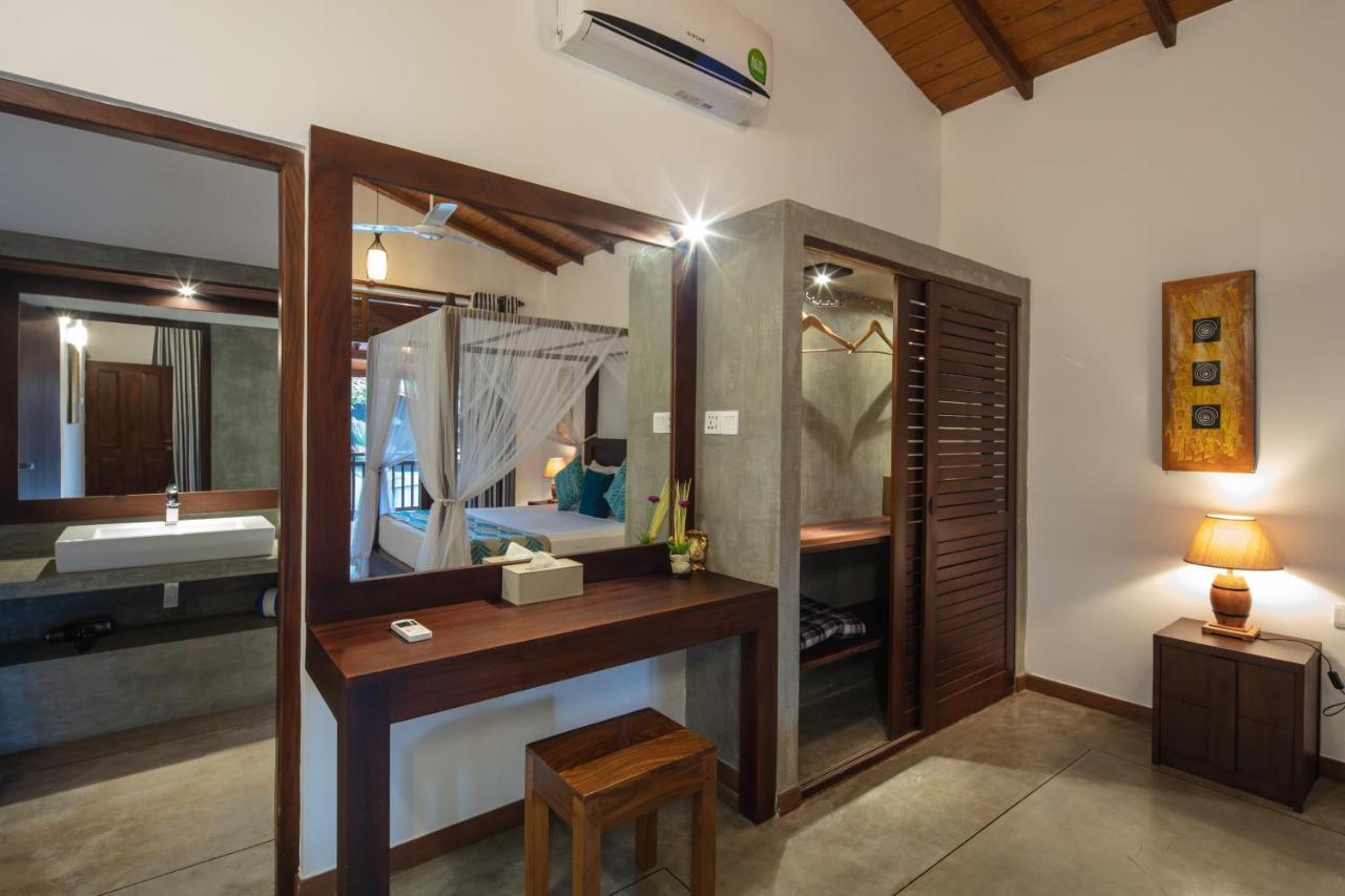 Ballarat Luxury Villa - Хикадува Екстериор снимка